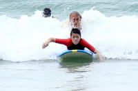 build your confidence while learning to surf